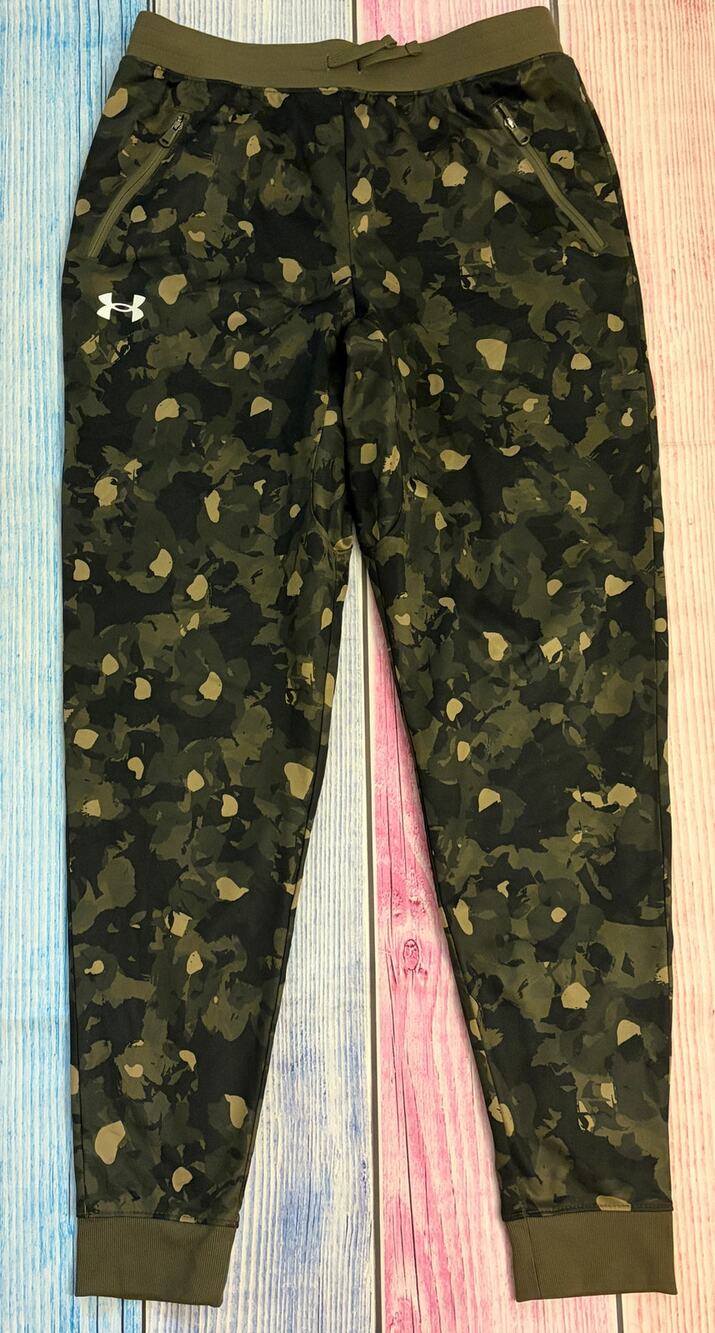 Under Armour Boys Youth Large Green Camo Joggers VGUC Athletic Sweatpants
